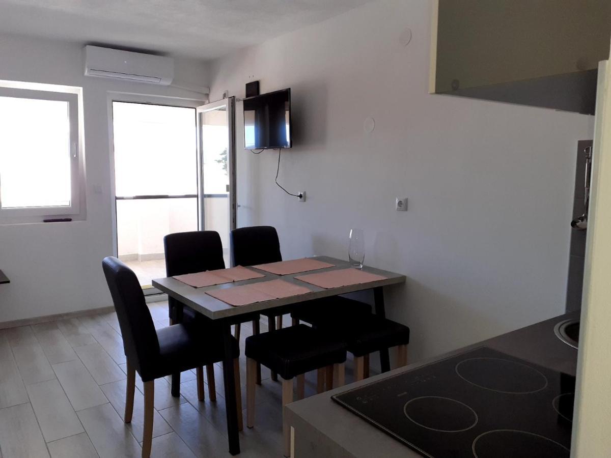 Apartmani Grumf غورني كارين المظهر الخارجي الصورة